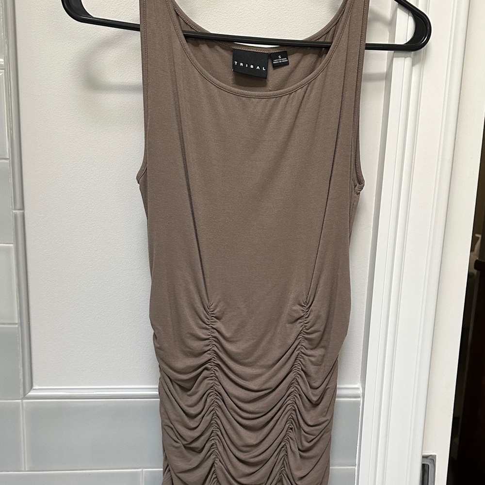 Tribal sz small beautiful mocha top worn once